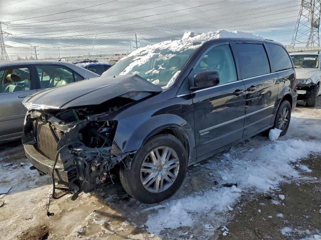  Salvage Chrysler Minivan