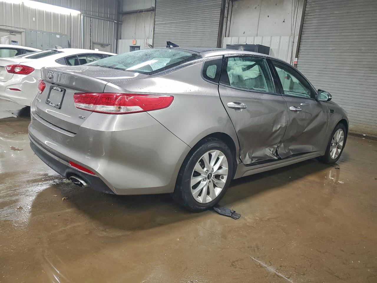 Kia Optima Ex Image 2