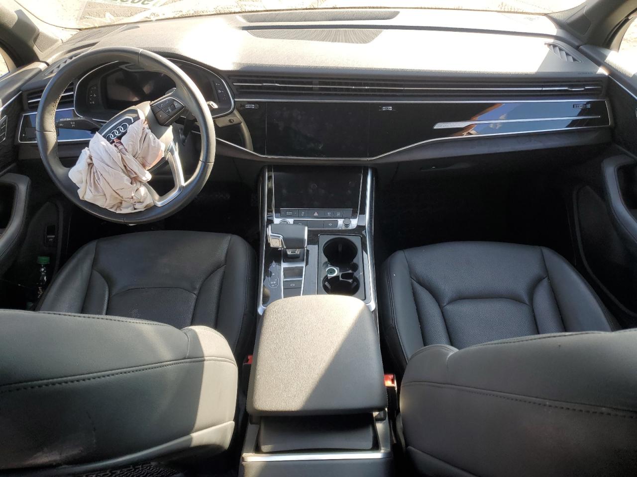 Audi Q7 Premium Plus Image 2