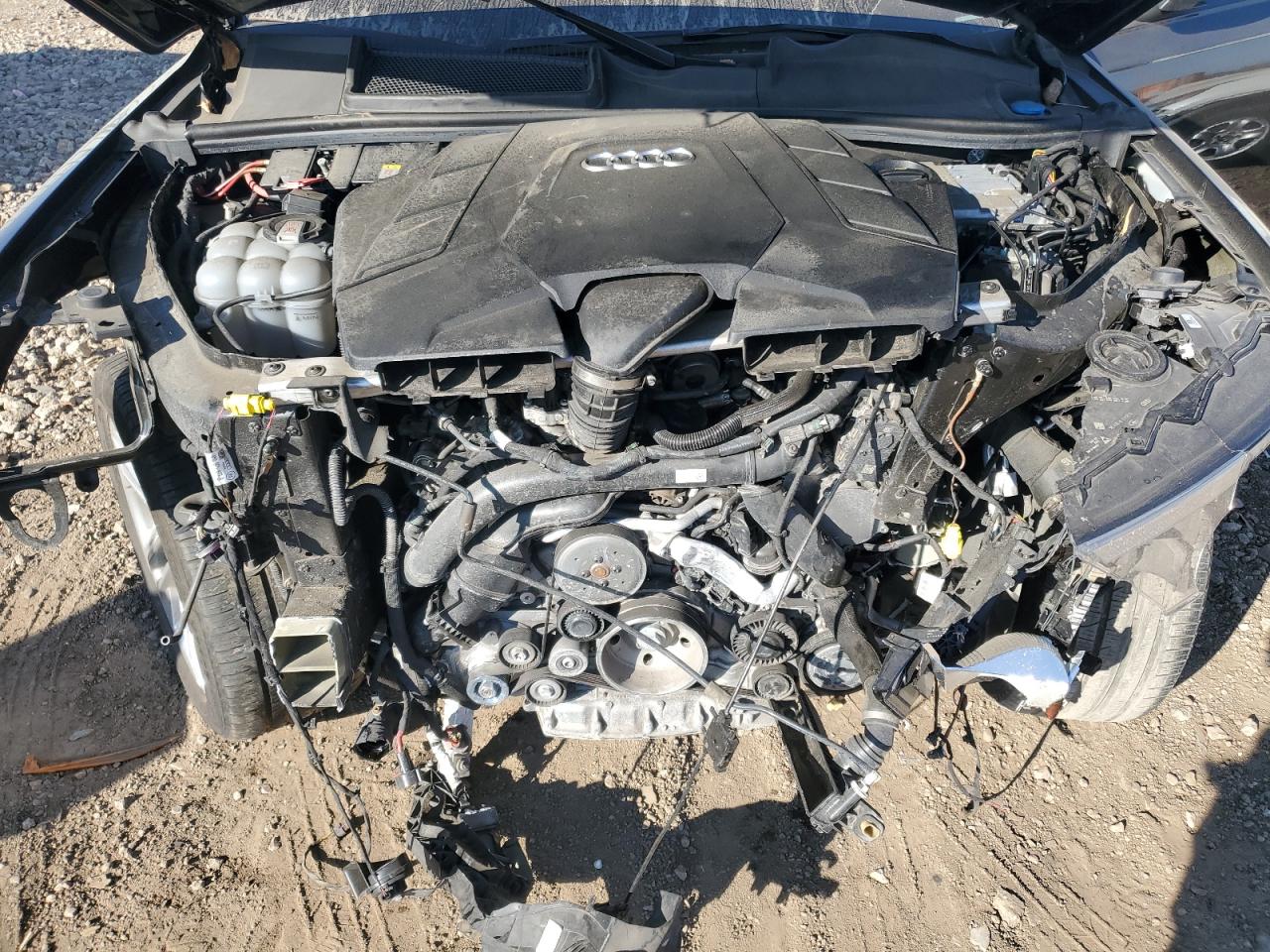 Audi Q7 Premium Plus Image 10