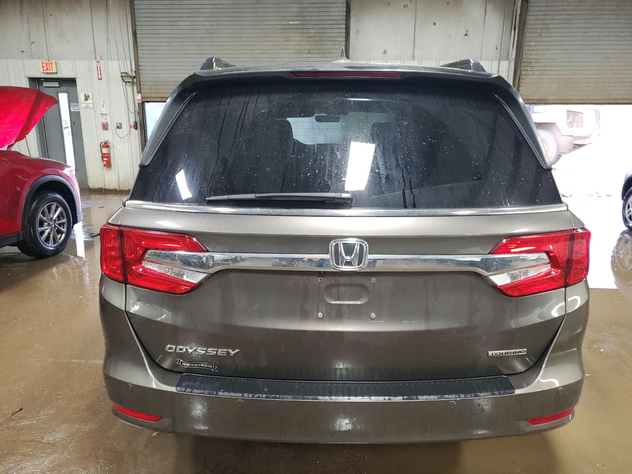 Honda Odyssey Touring Image 8