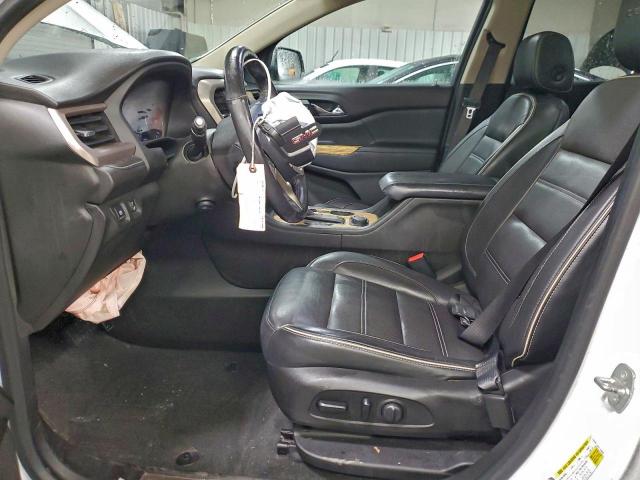 GMC Acadia Denali Image 10