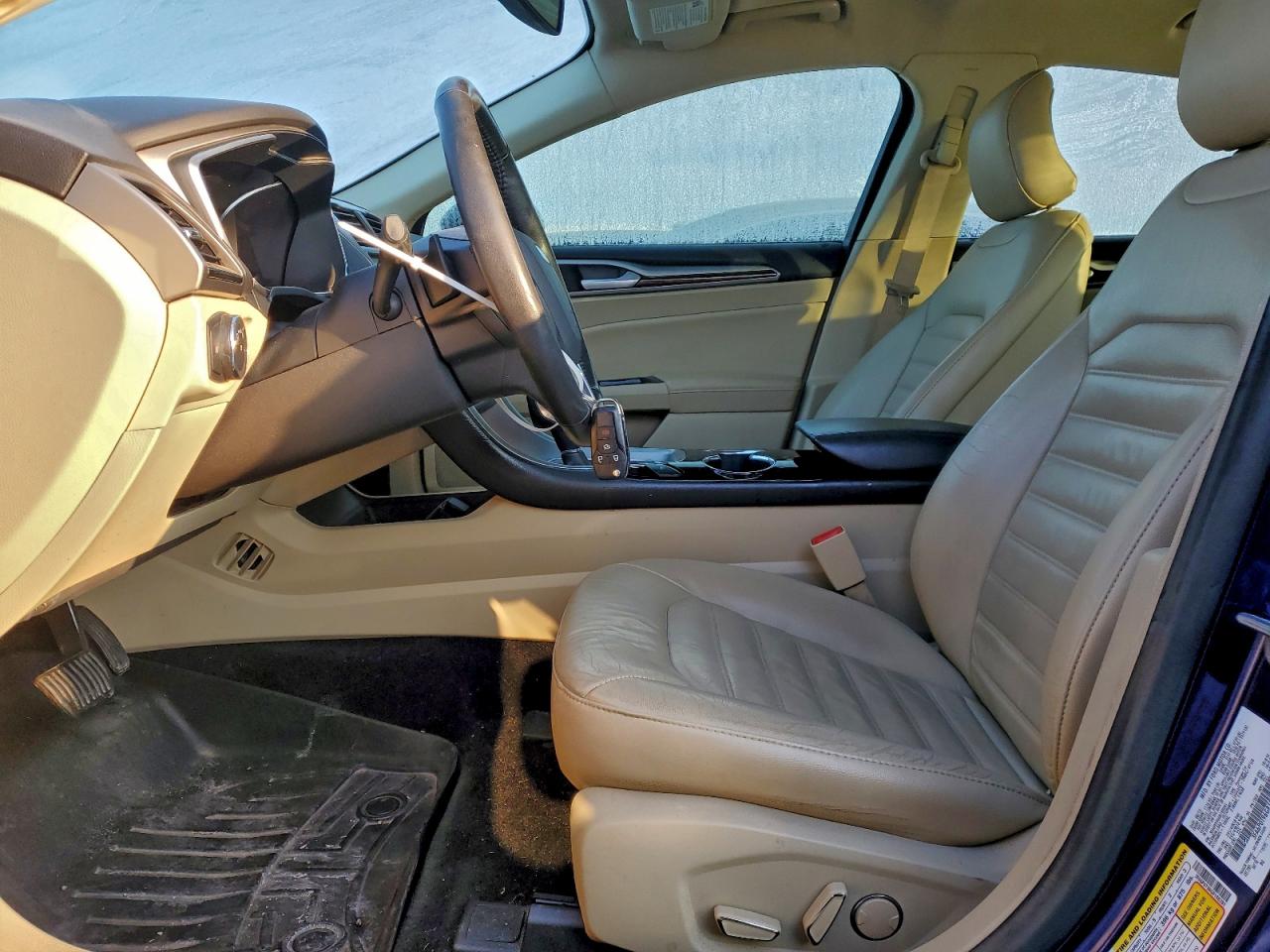 Ford Fusion Se Image 7