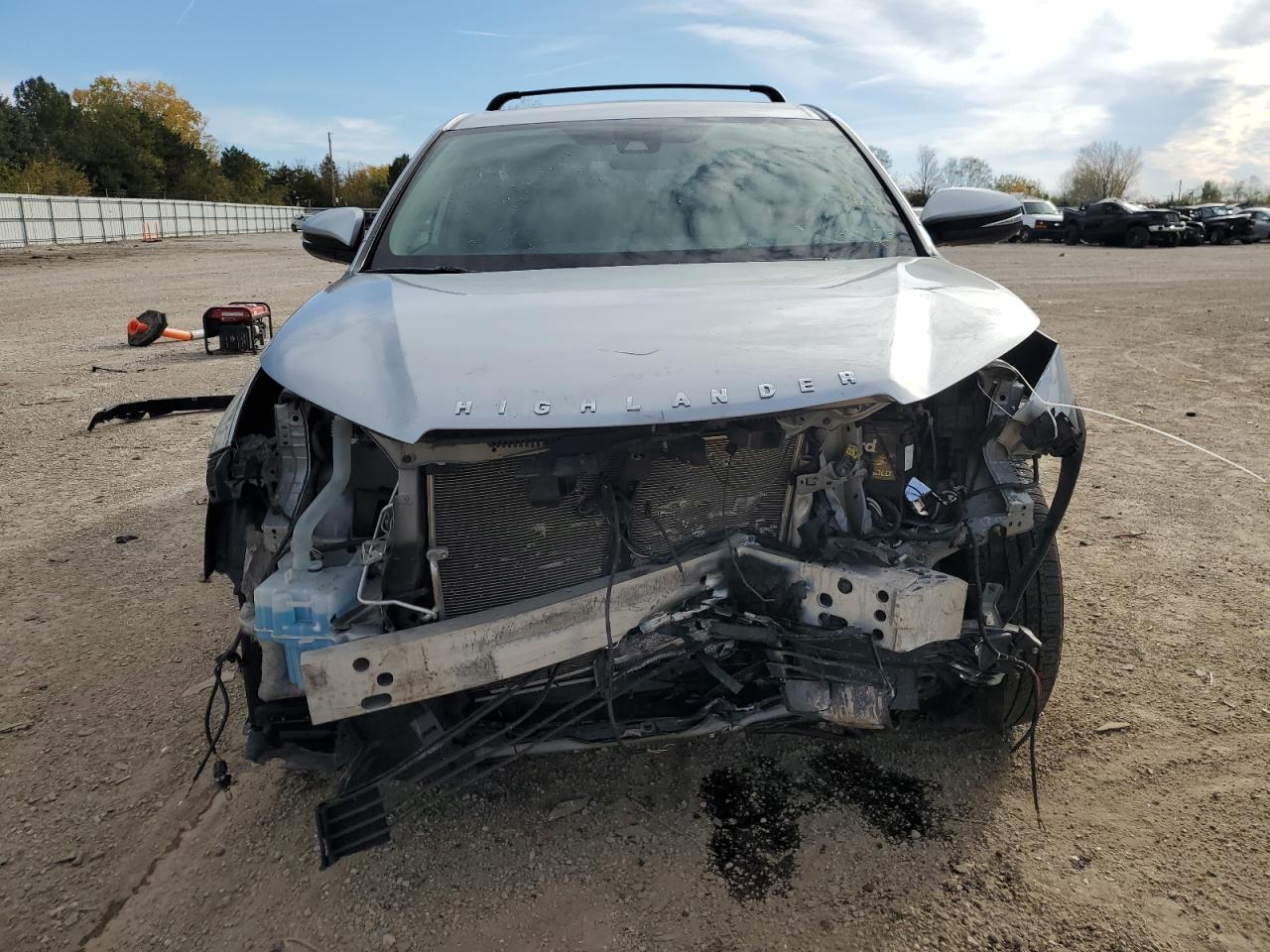 Toyota Highlander Le Image 3