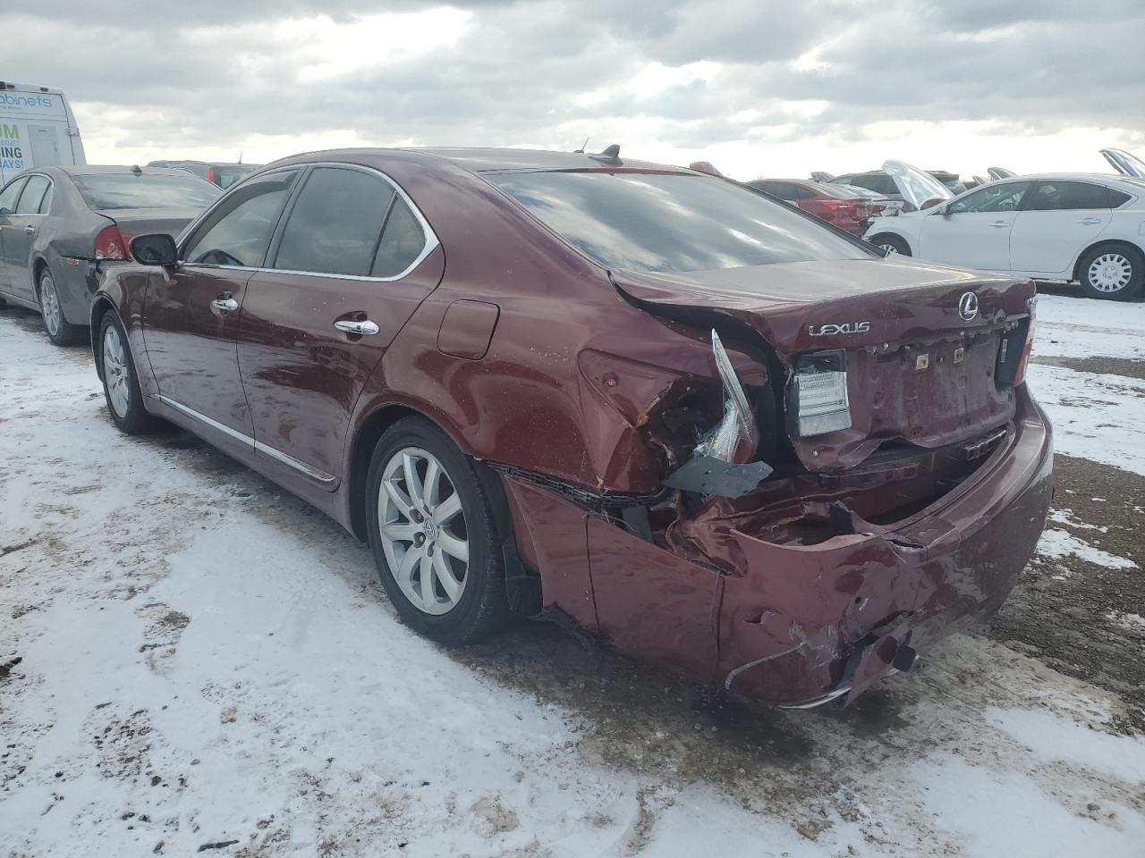 Lexus LS 460 Image 2