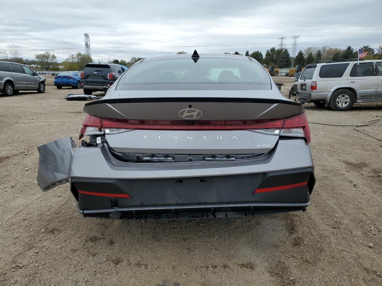 Hyundai ELANTRA Blue Image 5