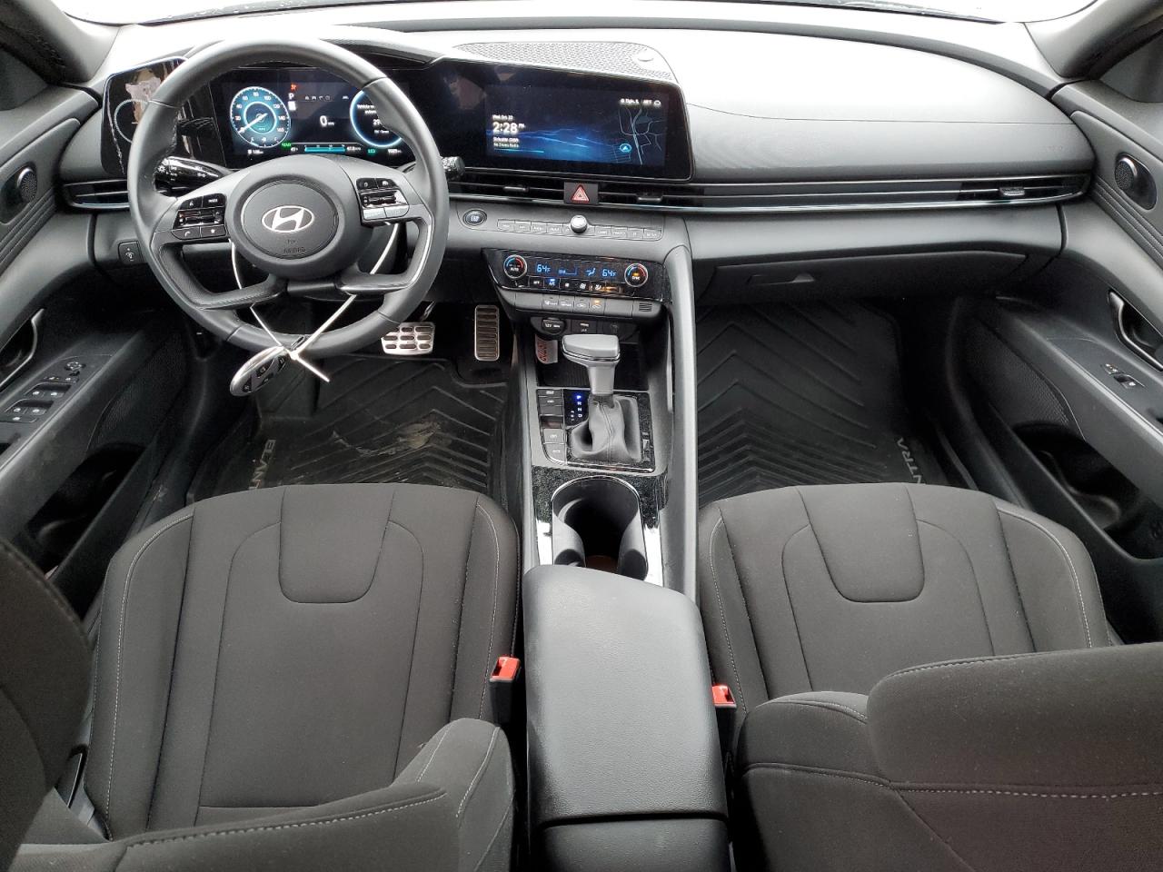 Hyundai ELANTRA Blue Image 10