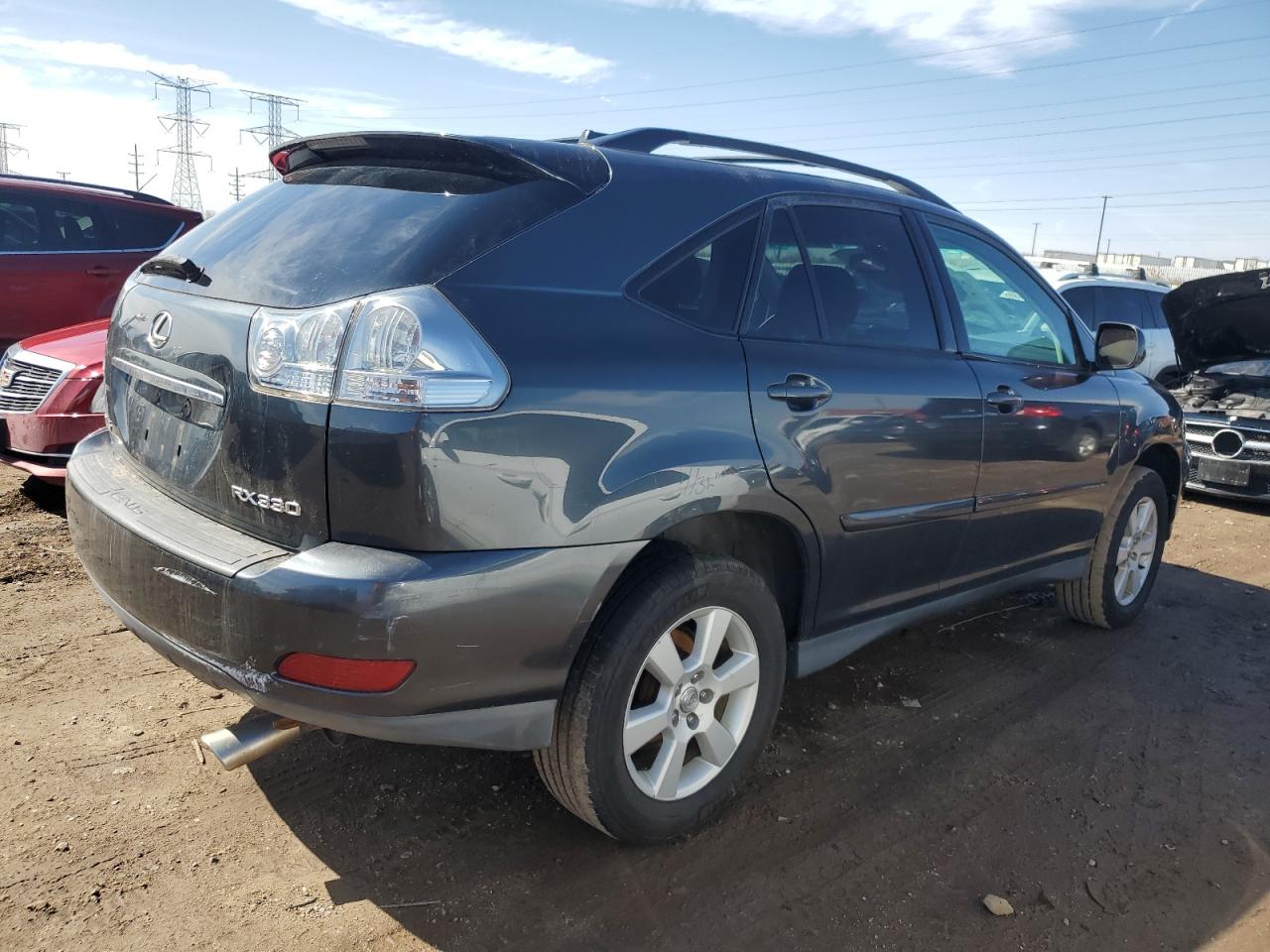 Lexus RX 330 Image 2