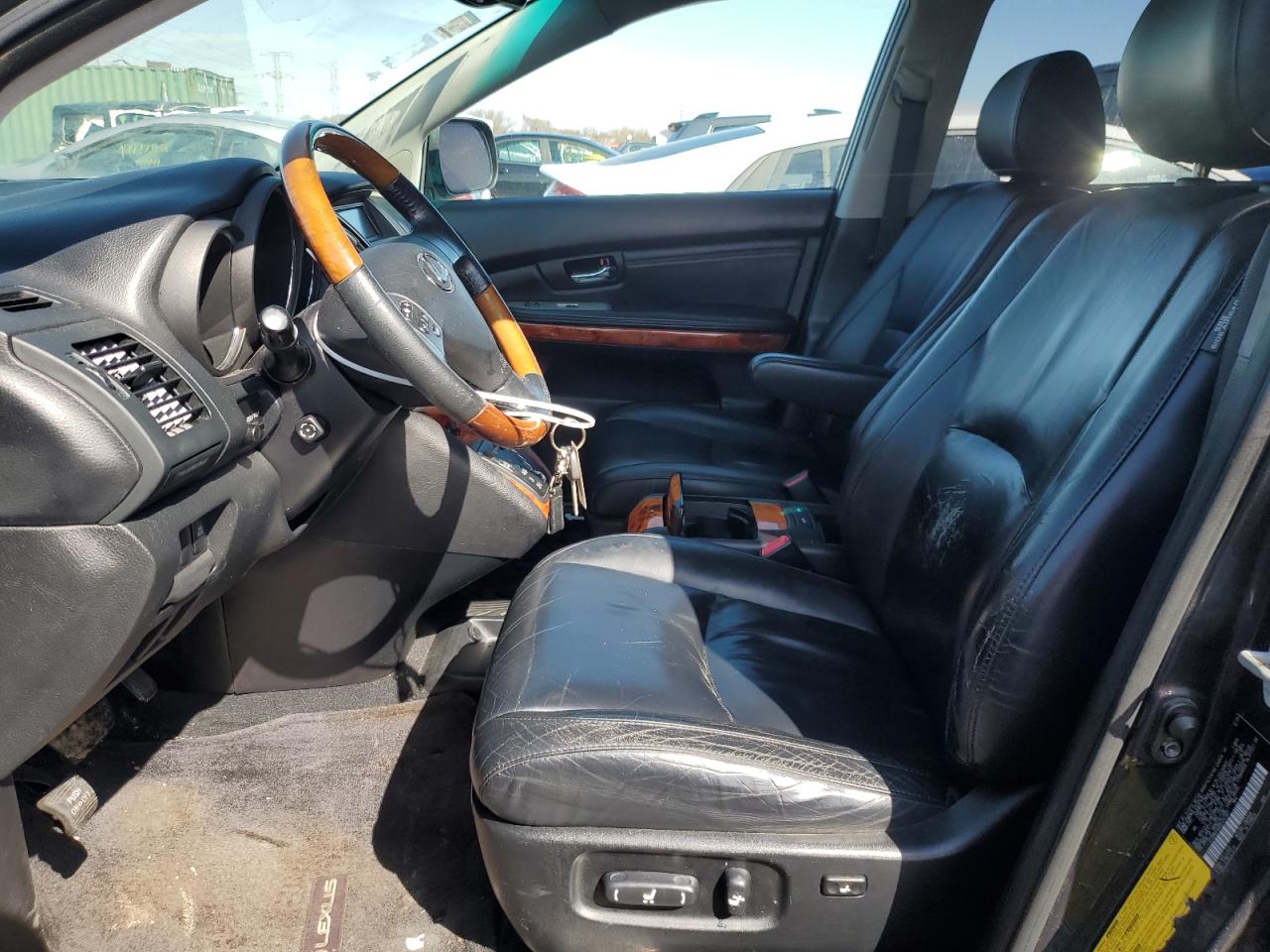 Lexus RX 330 Image 9