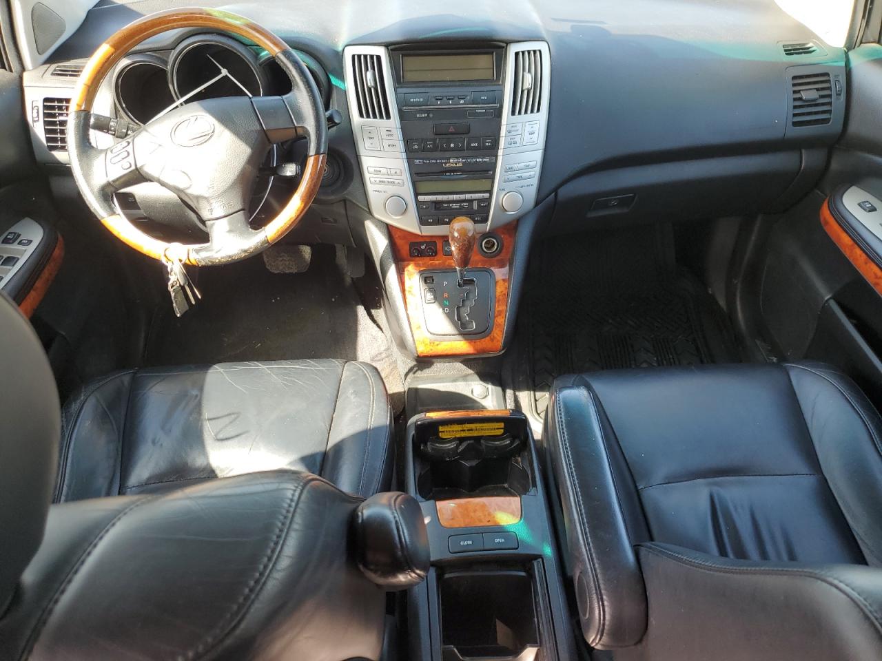 Lexus RX 330 Image 10