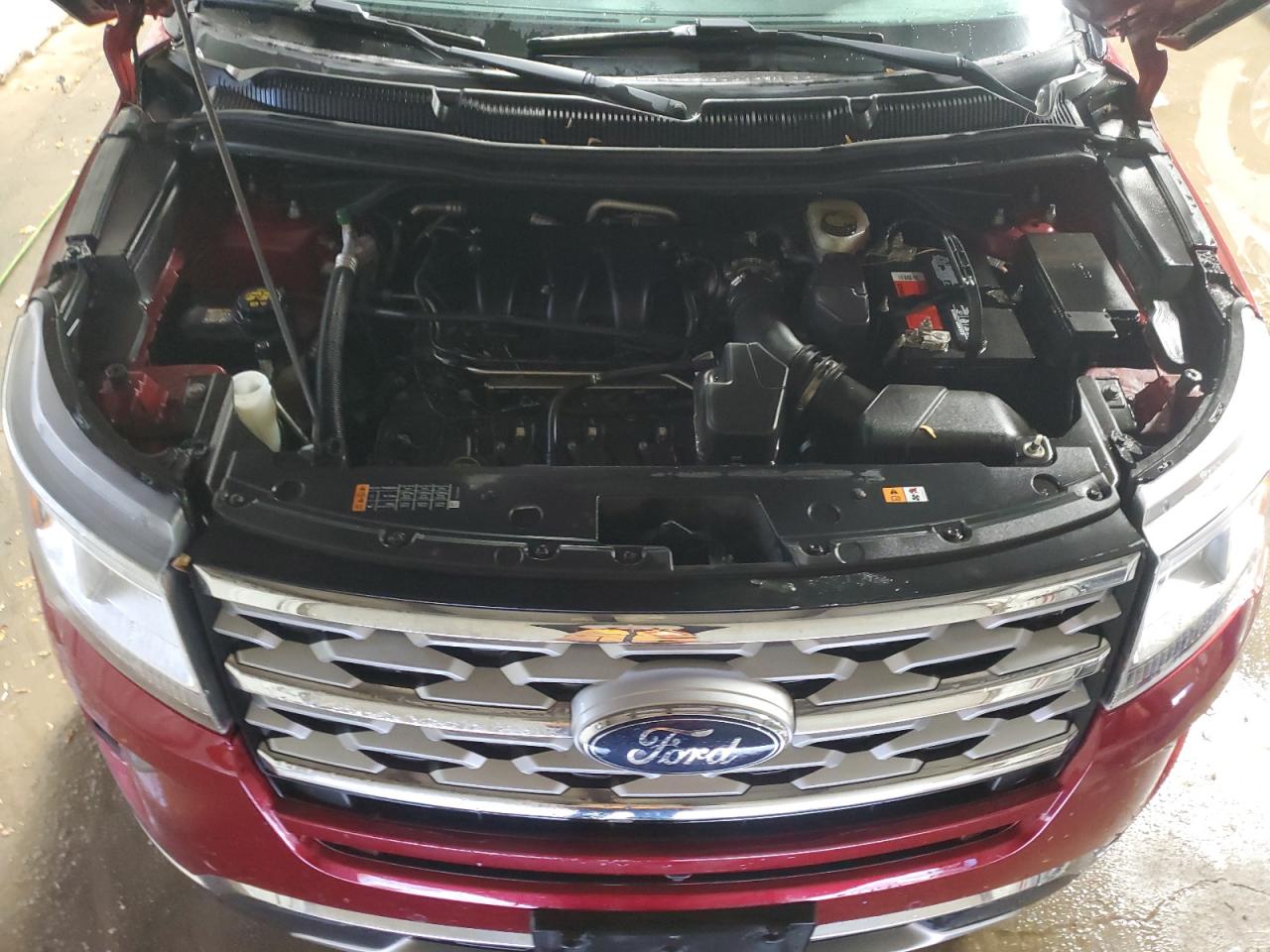 Ford Explorer Limited Image 13