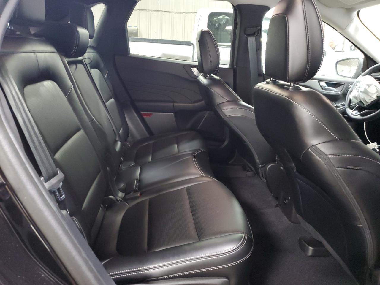 Ford Escape Platinum Image 9