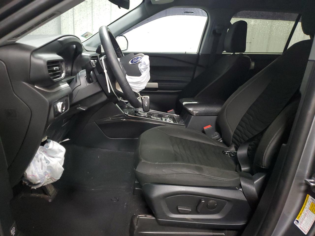 Ford Explorer Xlt Image 8