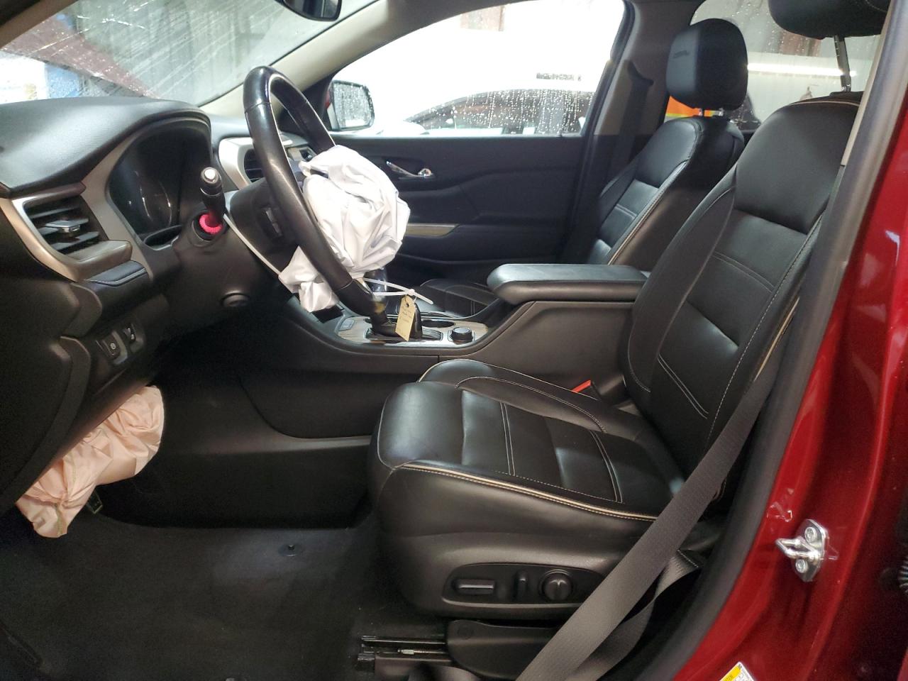 GMC Acadia Denali Image 12