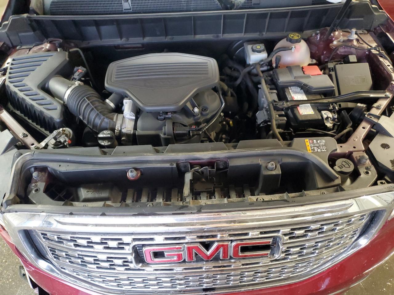 GMC Acadia Denali Image 14