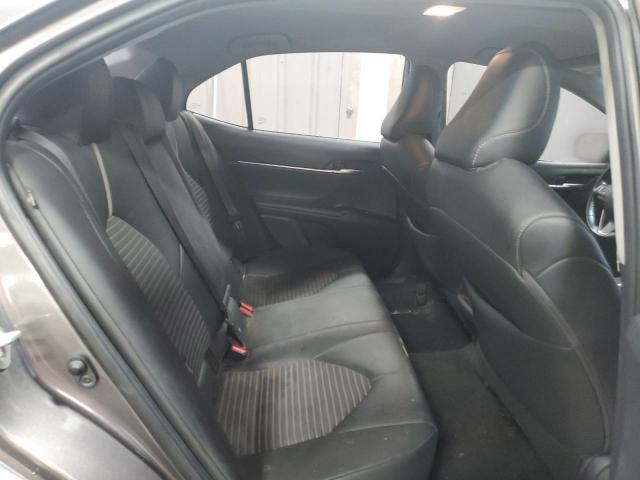 Toyota Camry L Image 11