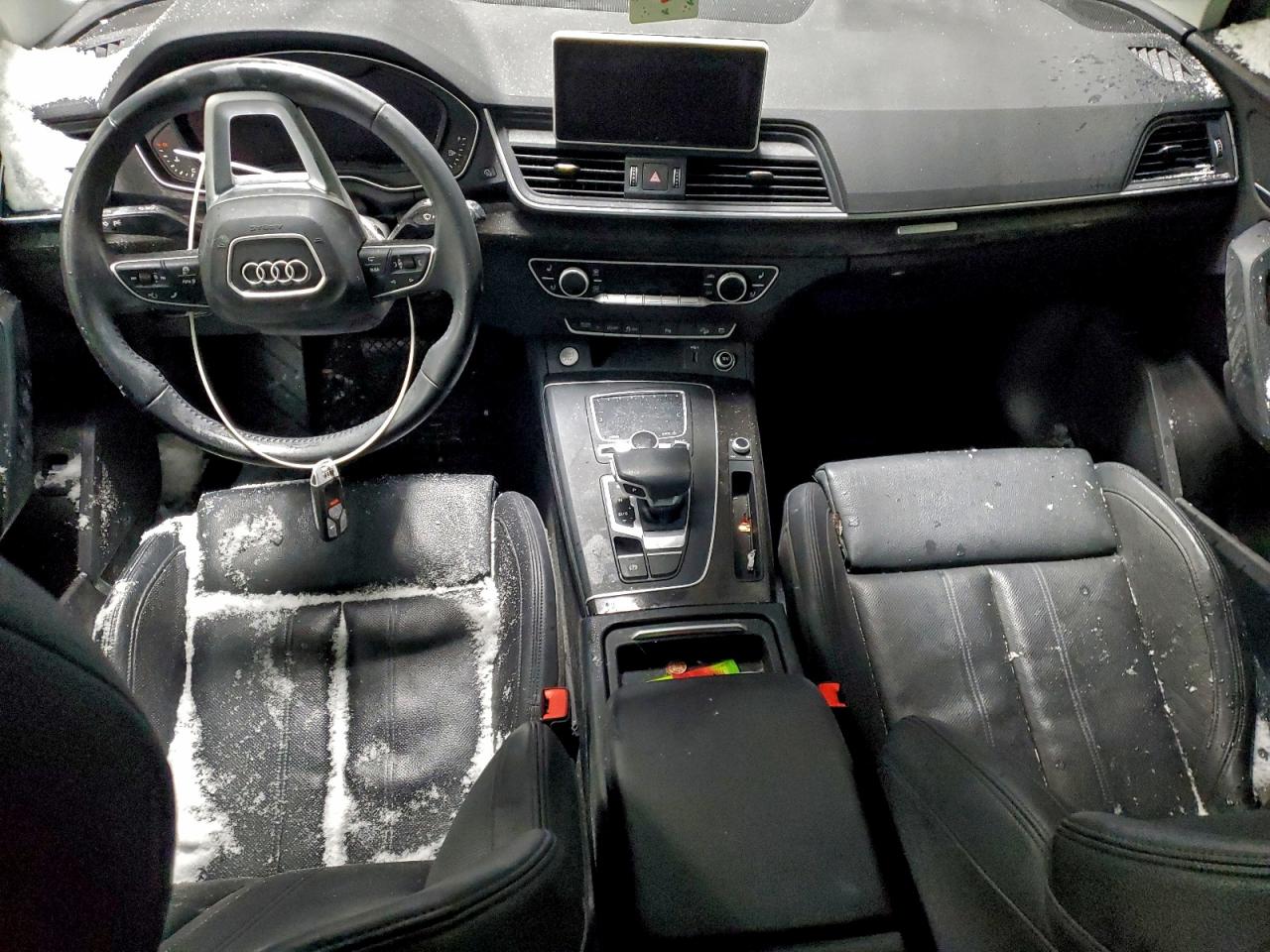 Audi Q5 Premium Plus Image 12