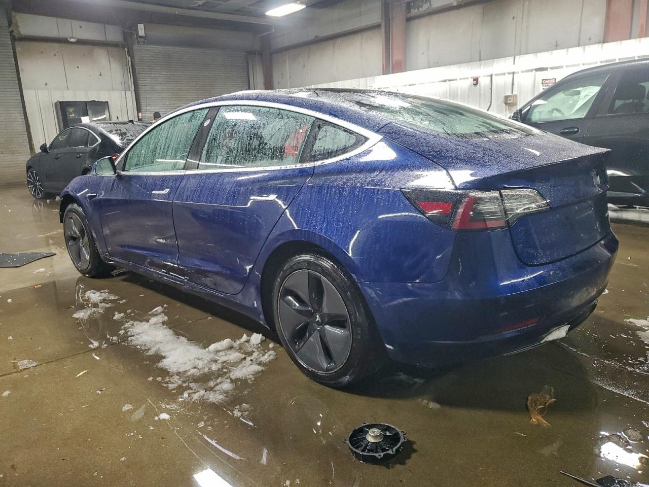 Tesla Model 3 Image 3