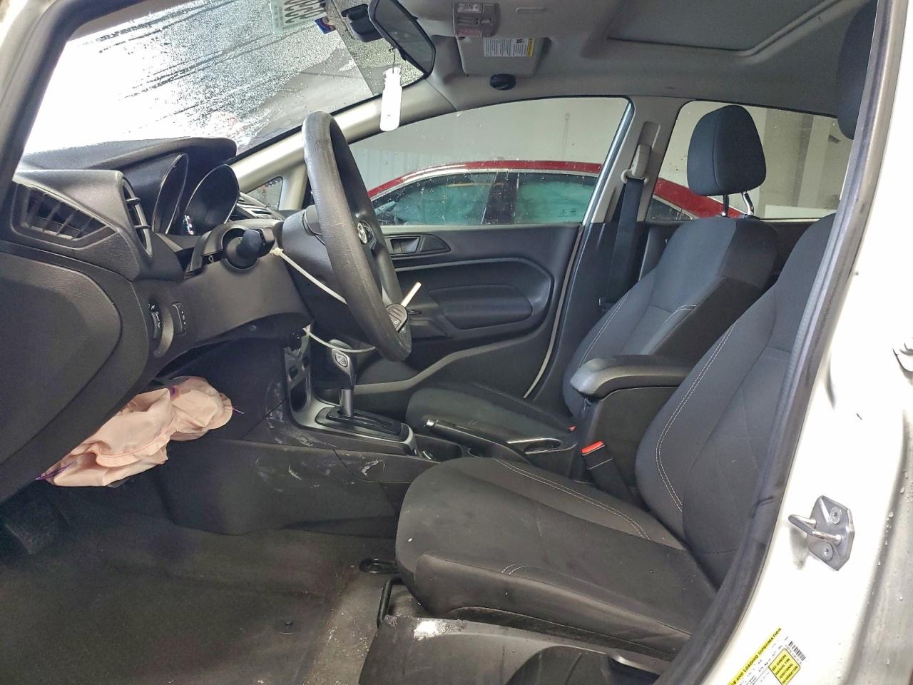 Ford Fiesta Se Image 8