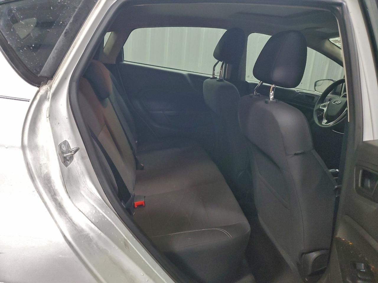 Ford Fiesta Se Image 9