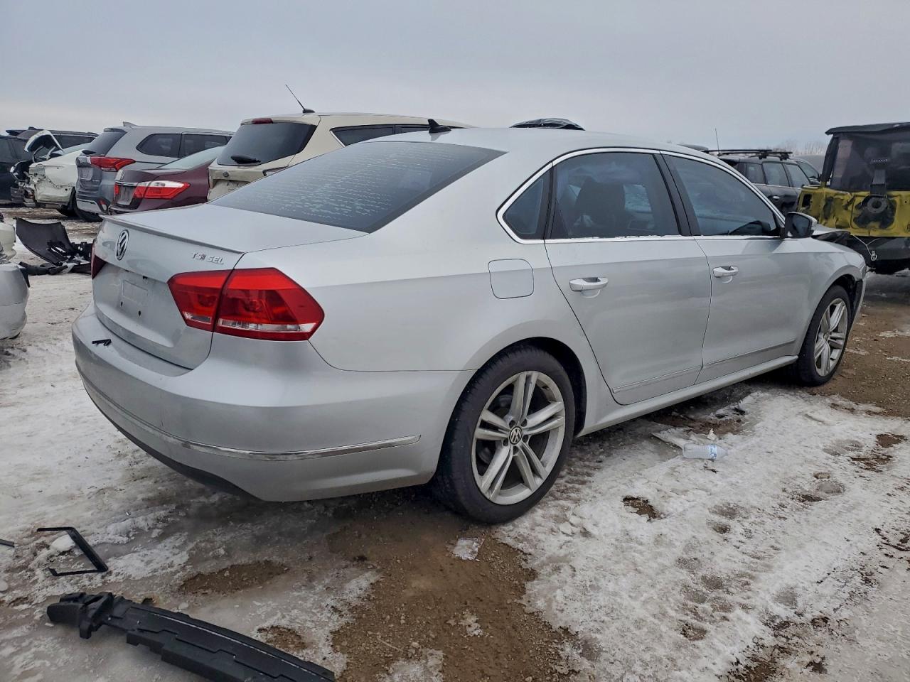 Volkswagen Passat Sel Image 3