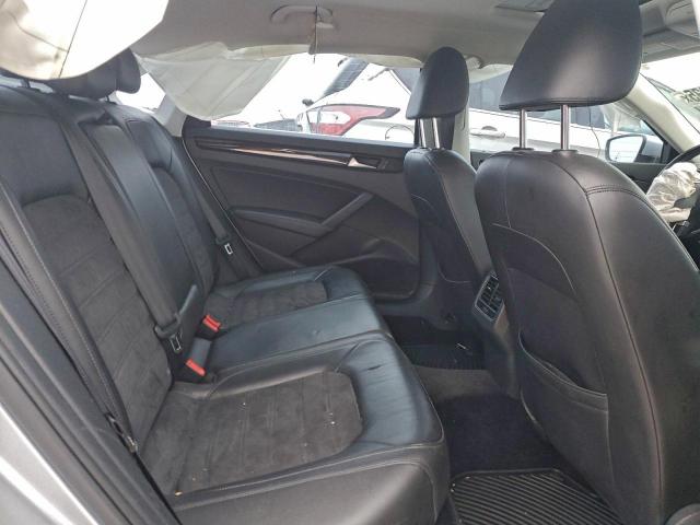 Volkswagen Passat Sel Image 6