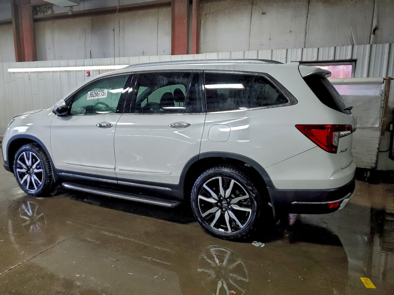 Honda Pilot Touring Image 6