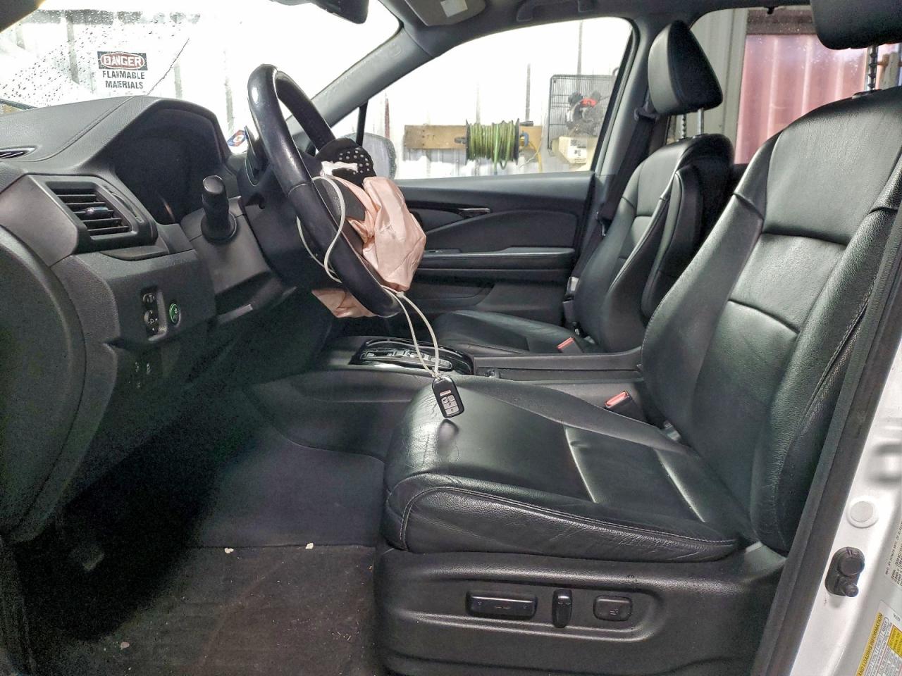 Honda Pilot Touring Image 7