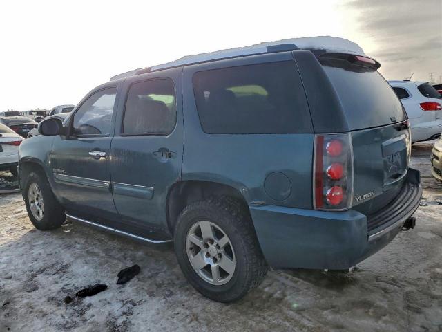 GMC Yukon Denali Image 4