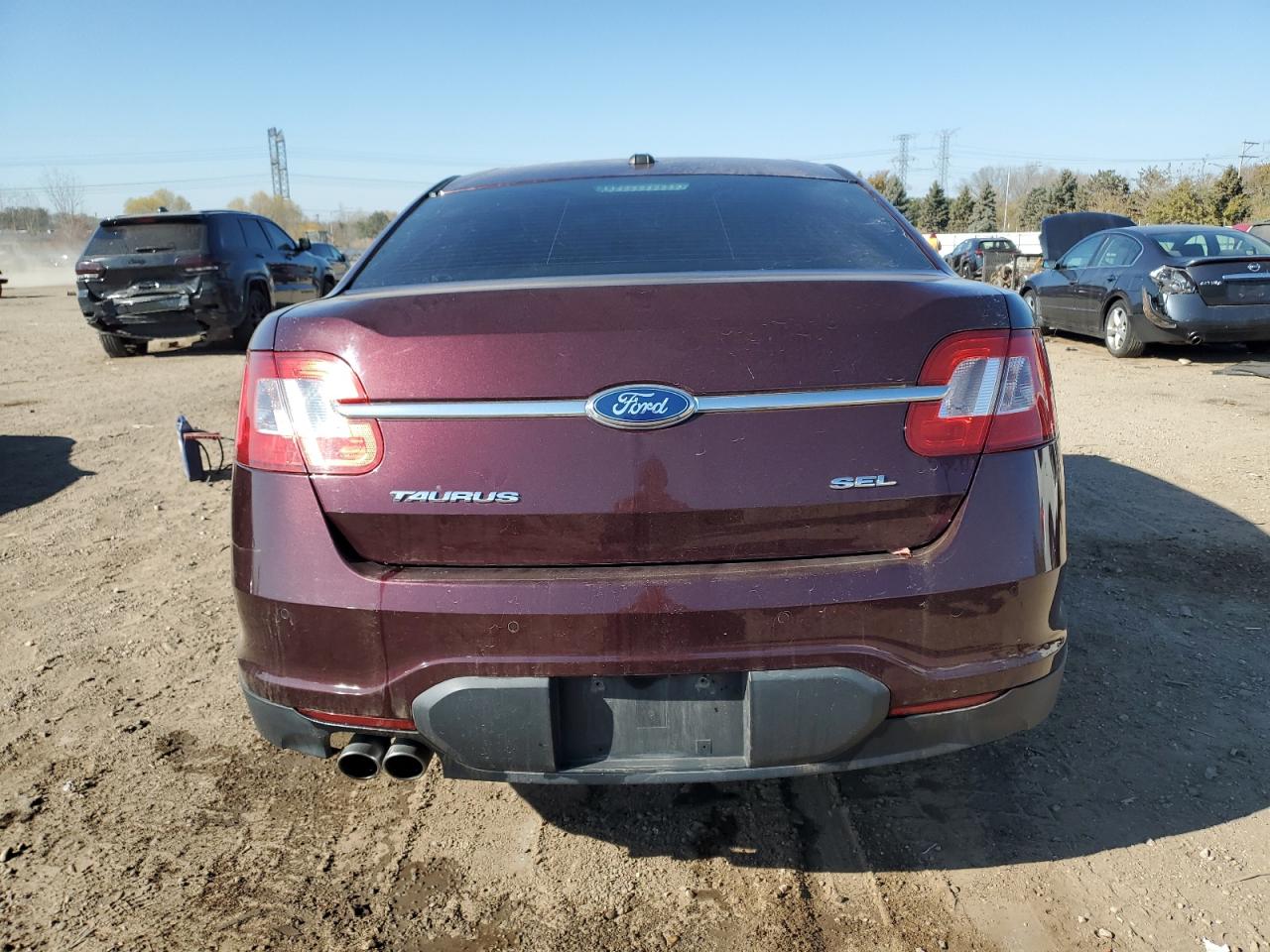 Ford Taurus Sel Image 10