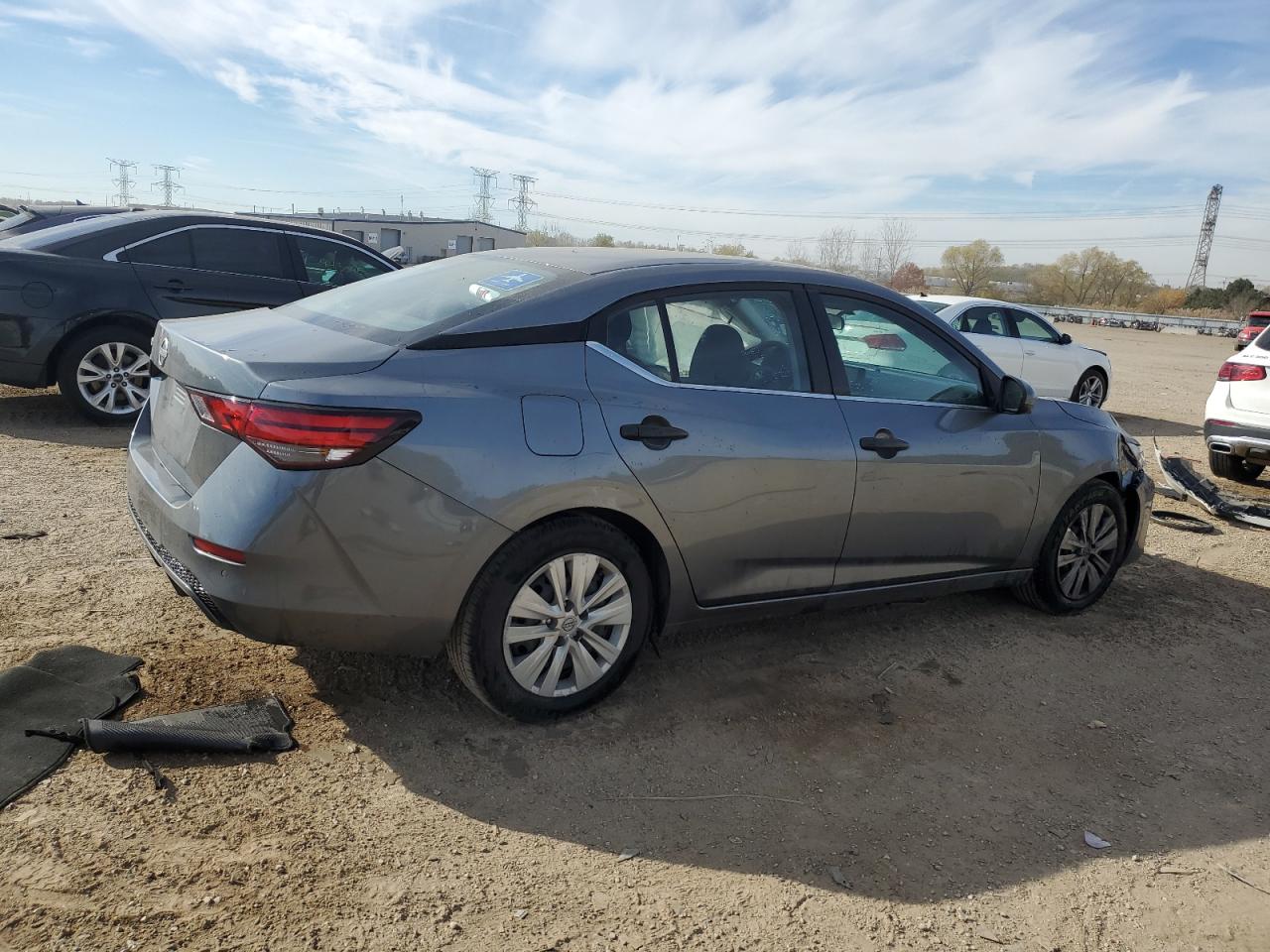 Nissan Sentra S Image 7