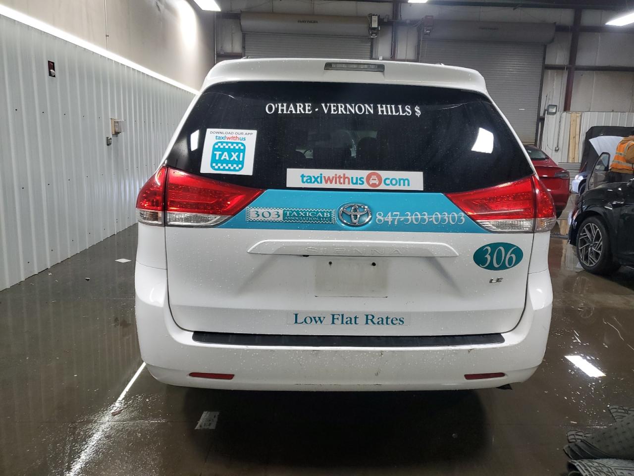 Toyota Sienna Le Image 7