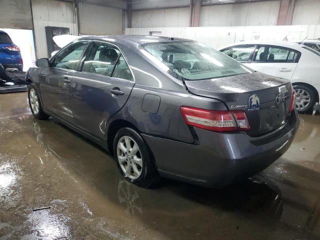 Toyota Camry Base Image 9