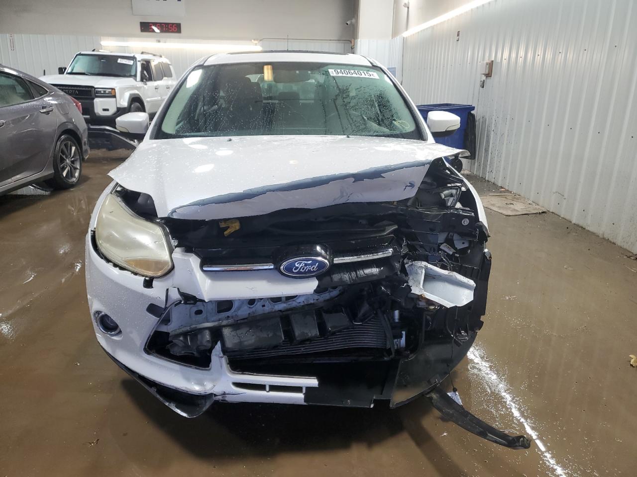 Ford Focus Sel Image 11