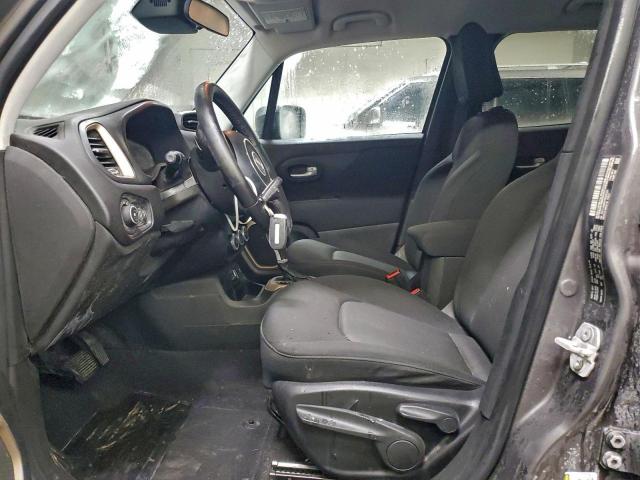 Jeep Renegade Latitude Image 4