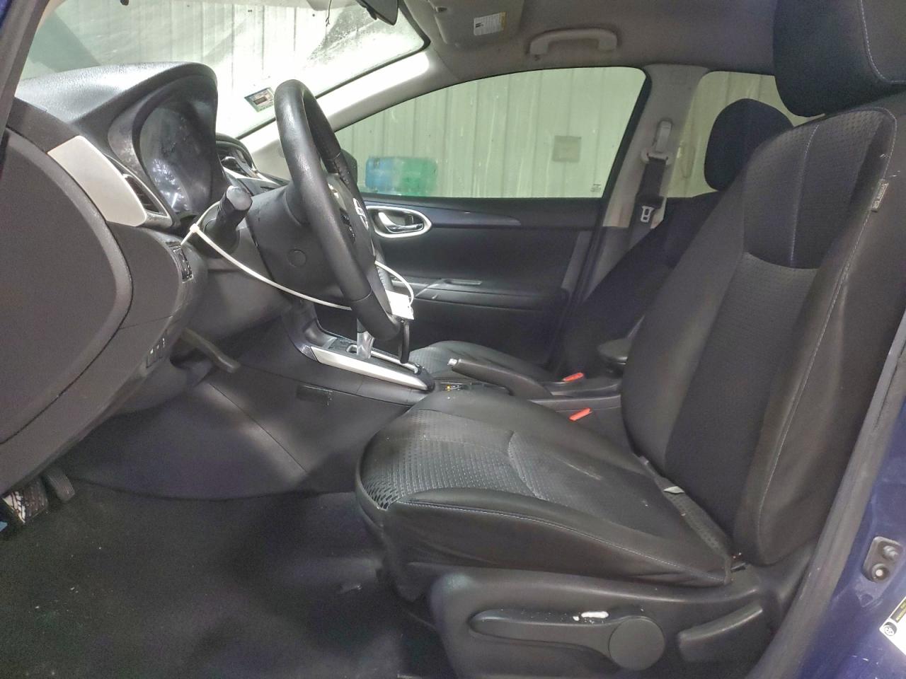 Nissan Sentra S Image 9