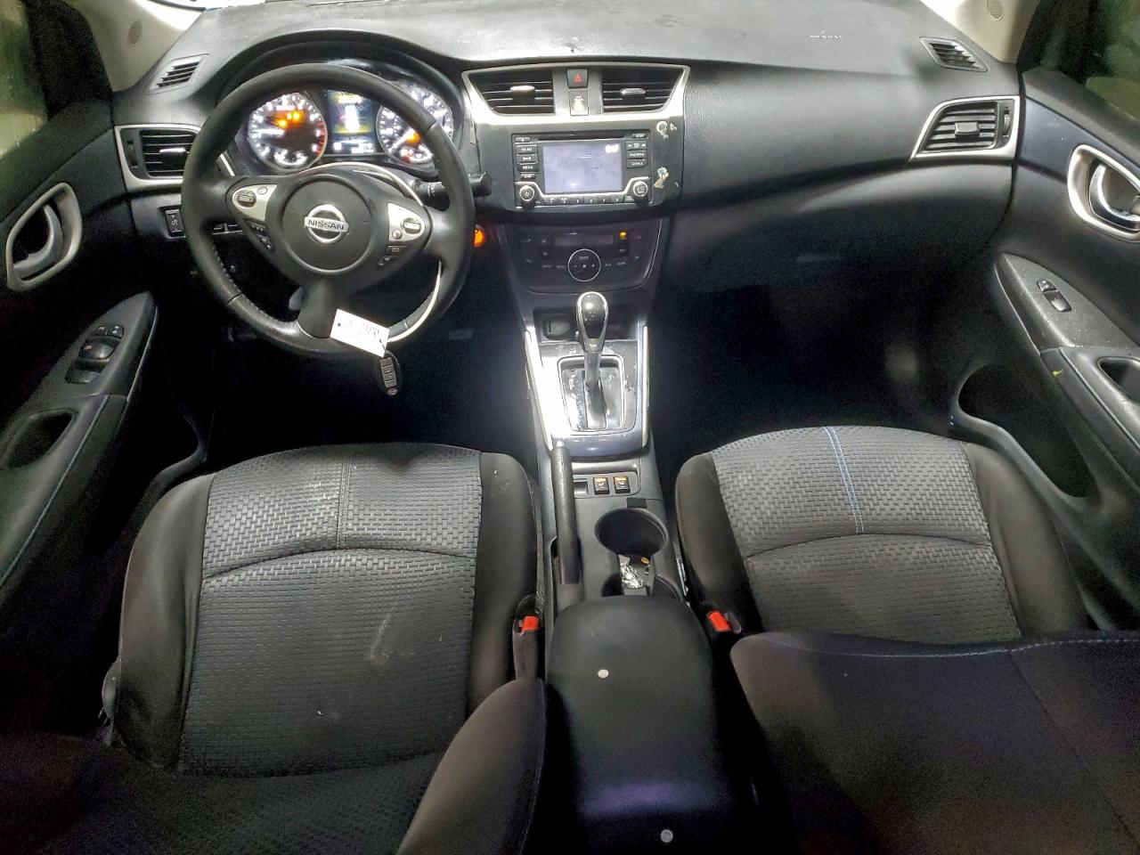 Nissan Sentra S Image 5