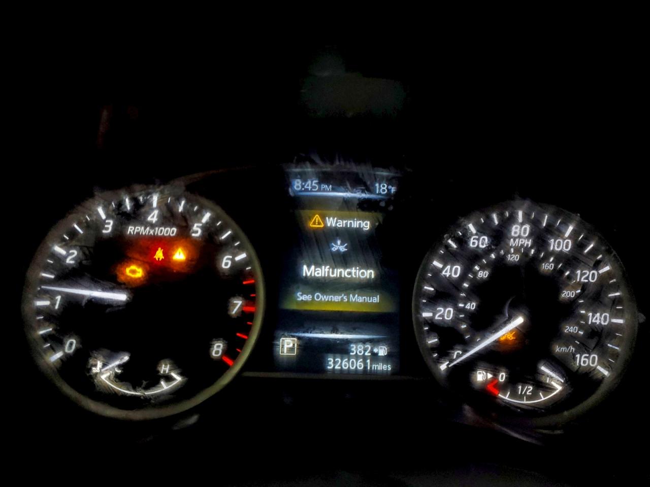 Nissan Sentra S Image 7