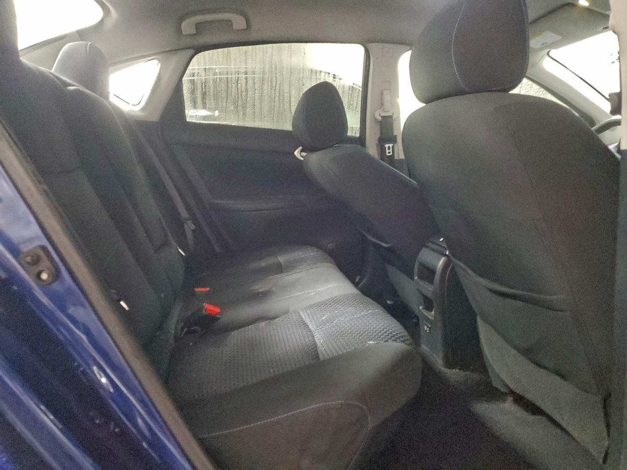 Nissan Sentra S Image 10