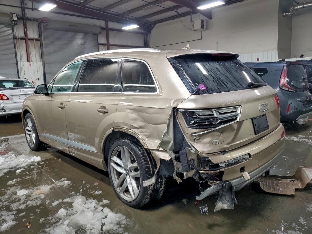 Audi Q7 Prestige Image 8