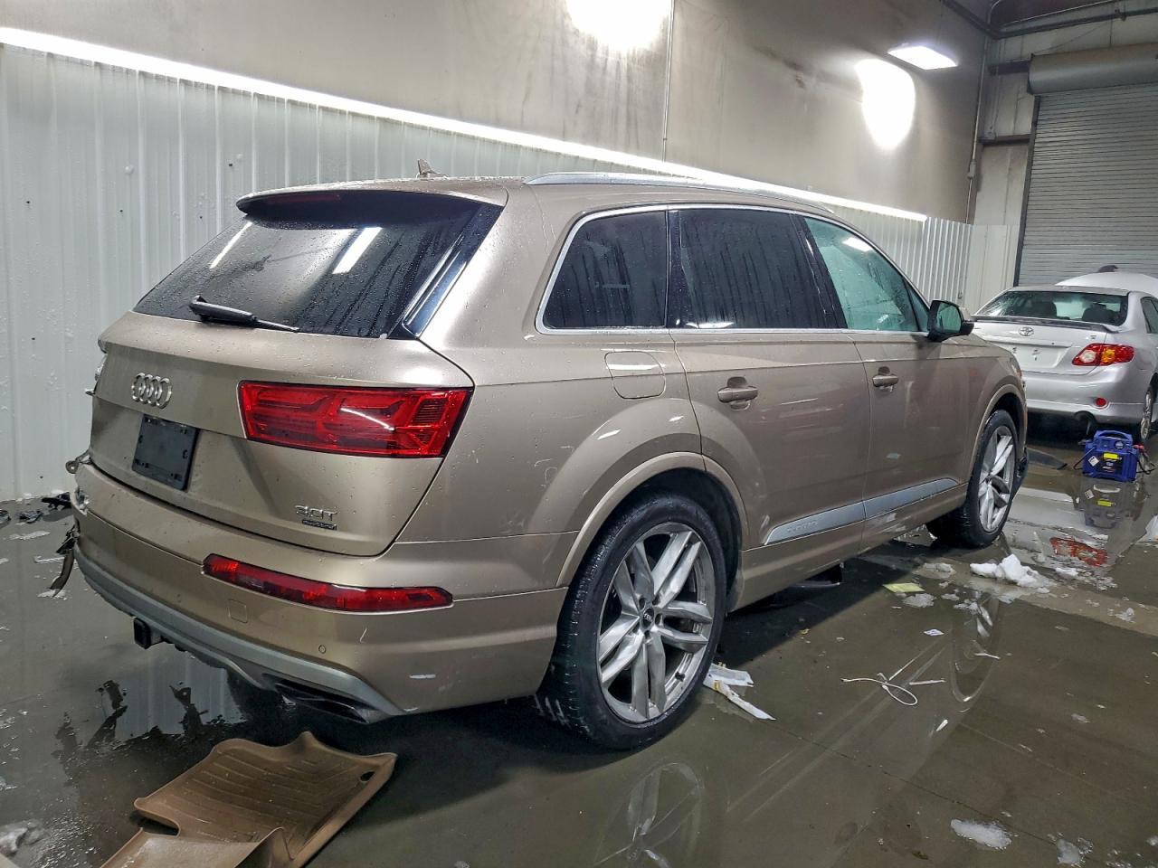 Audi Q7 Prestige Image 9