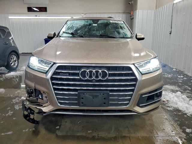 Audi Q7 Prestige Image 12