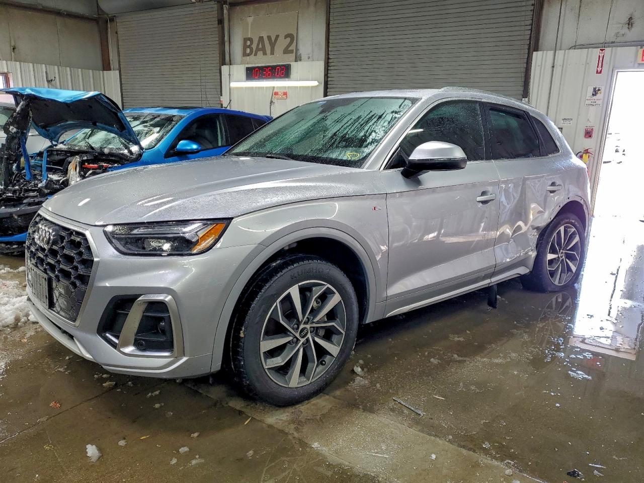 Audi Q5 Premium 45 Image 1