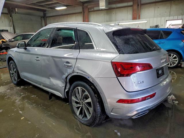 Audi Q5 Premium 45 Image 5