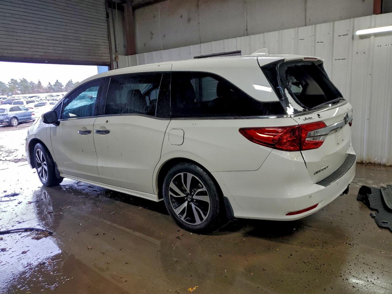 Honda Odyssey Elite Image 2