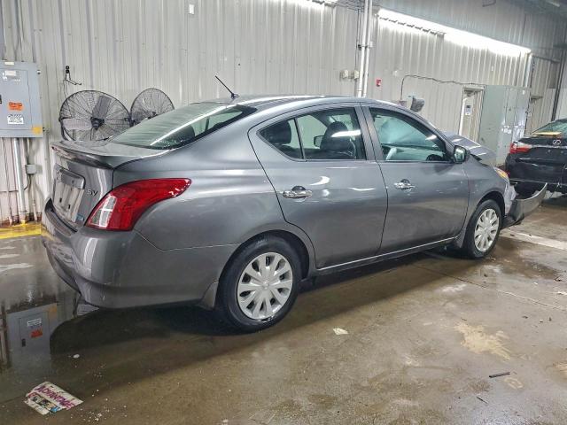 Nissan Versa S Image 10