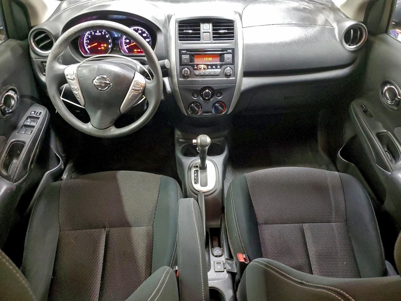Nissan Versa S Image 11