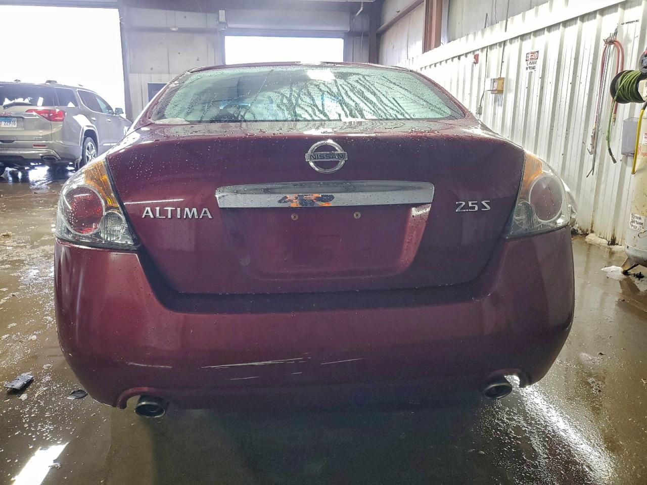 Nissan Altima Base Image 3