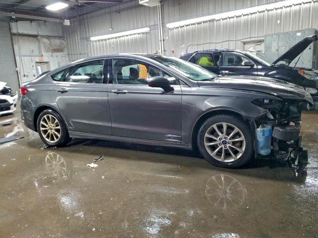 Ford Fusion Se Image 11