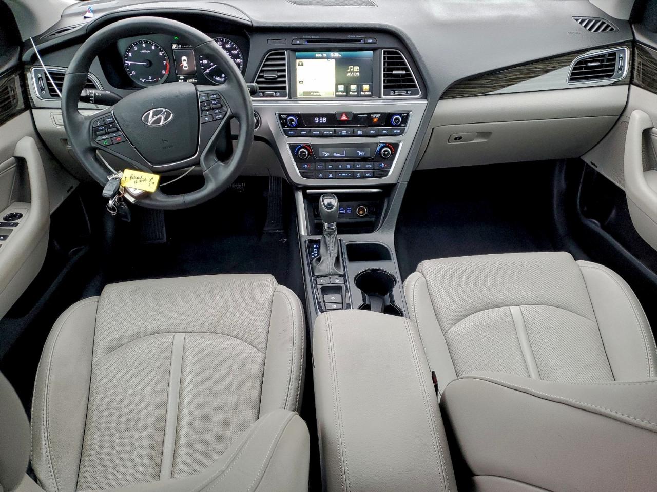 Hyundai SONATA Sport Image 8